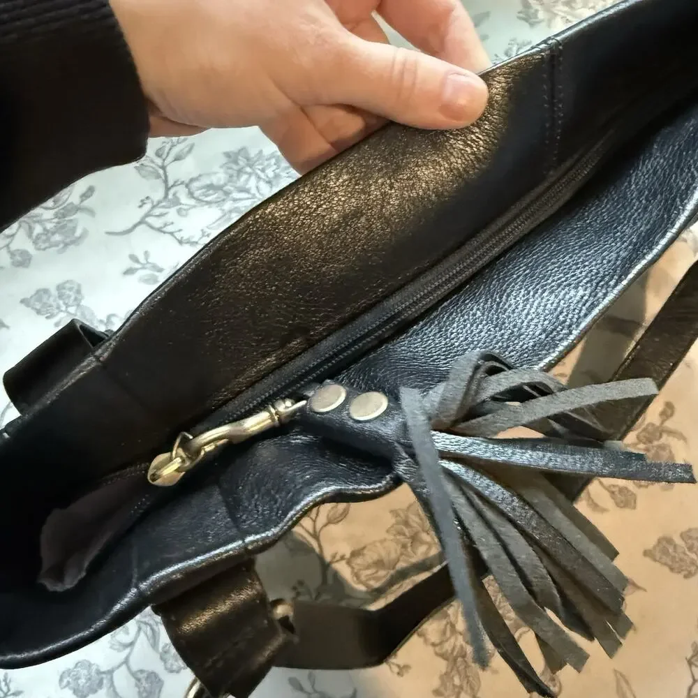 Vtg Hobo International Black Pebbled Leather Shoulder Handbag Purse O-Ring New